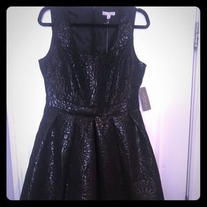 Beautiful mod dress never worn